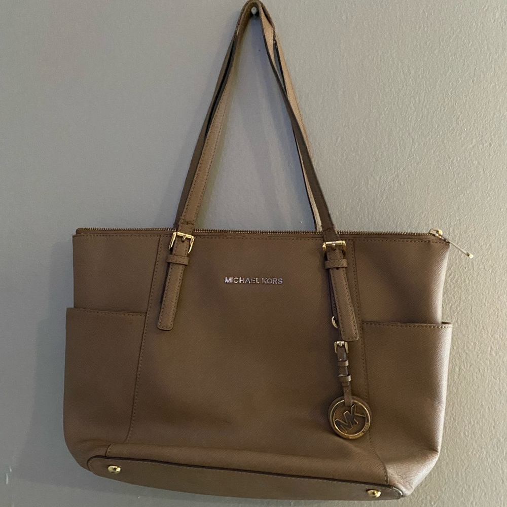 Tan Michael Kors shoulder bag